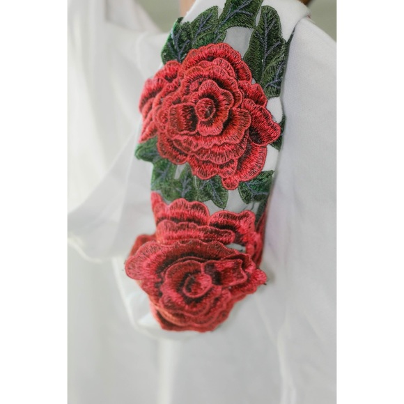 White Embroidered Crop Sweater - Picture 3 of 3